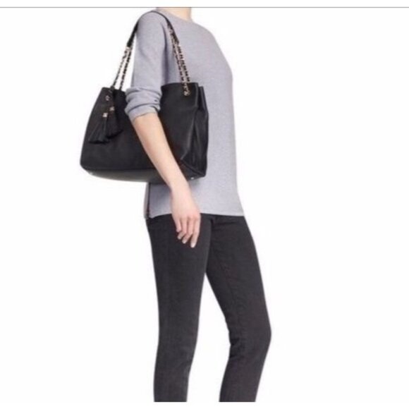 Tory Burch Thea Chain Slouchy Shoulder Bag $495 black/gold logo tassels divided - Picture 1 of 14